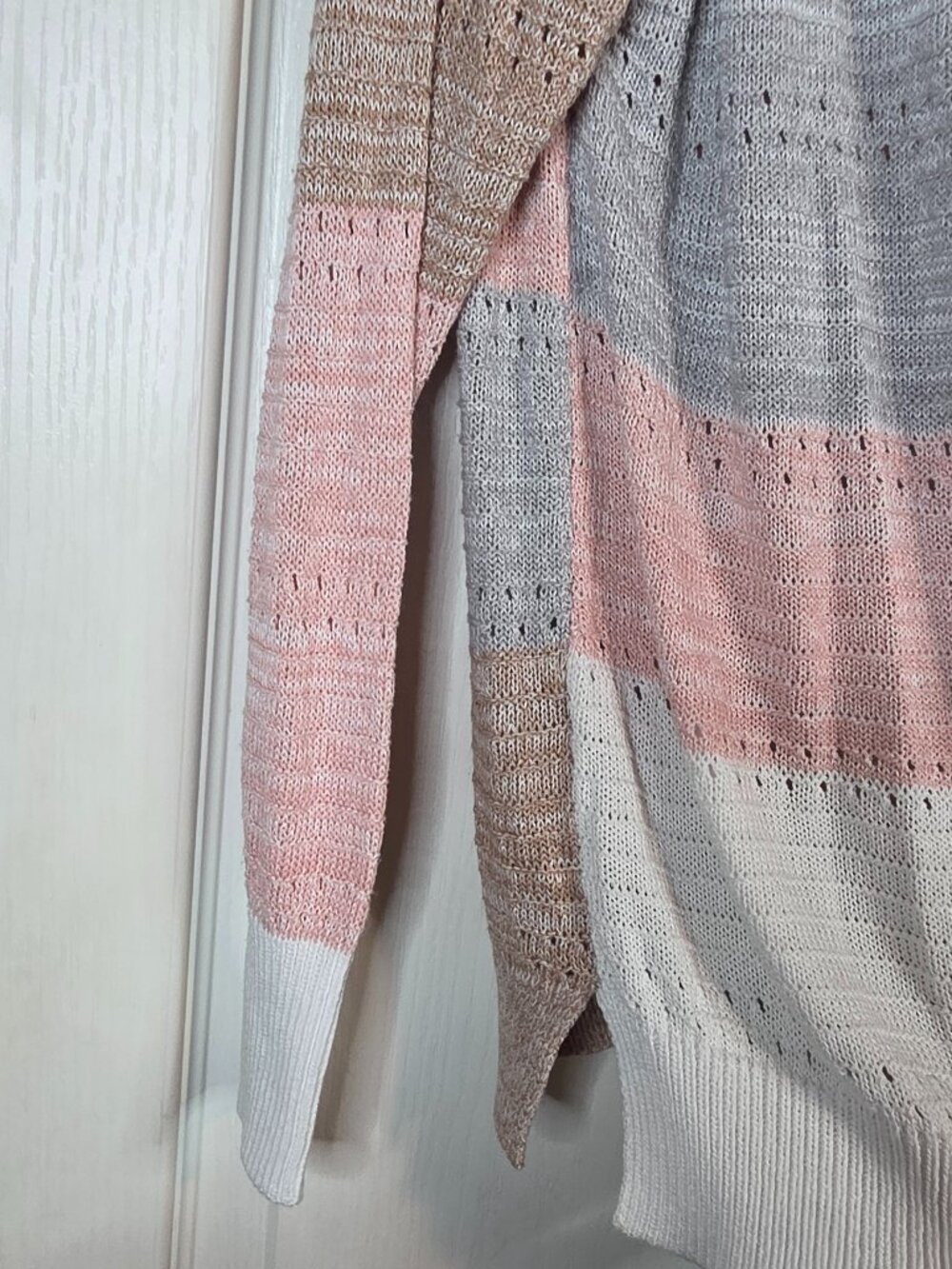 White Pink Gray Tan Striped Lightweight Hoodie Sweater Size XS-S - Picture 2 of 8